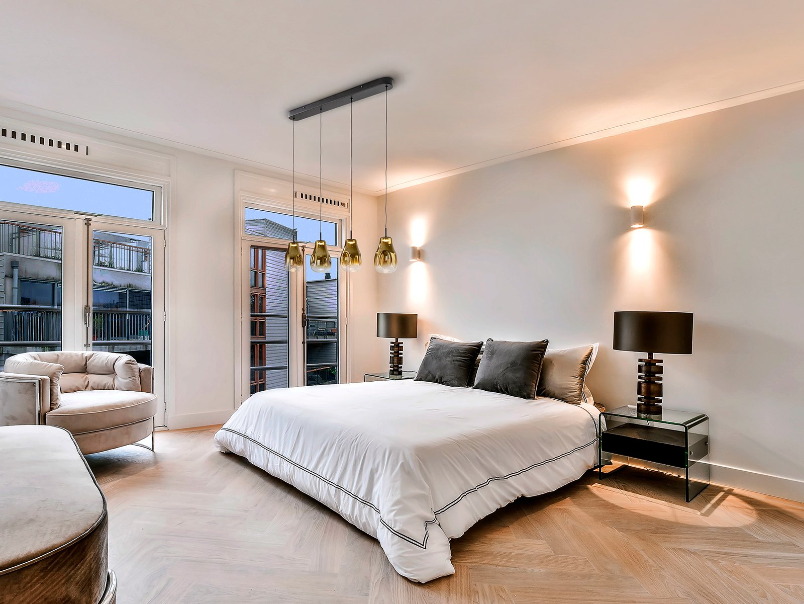 ALEDIS- LAMPARA 4L NEGRO-DORADO - Imagen 2